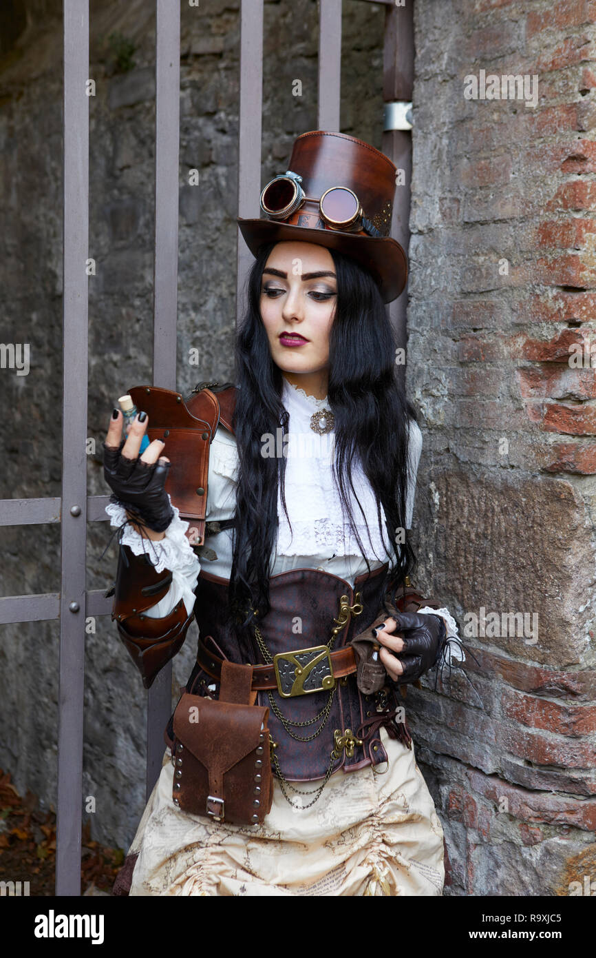 Steampunk femmina Cosplay a Lucca Comics 2018, Lucca, Italia Foto Stock