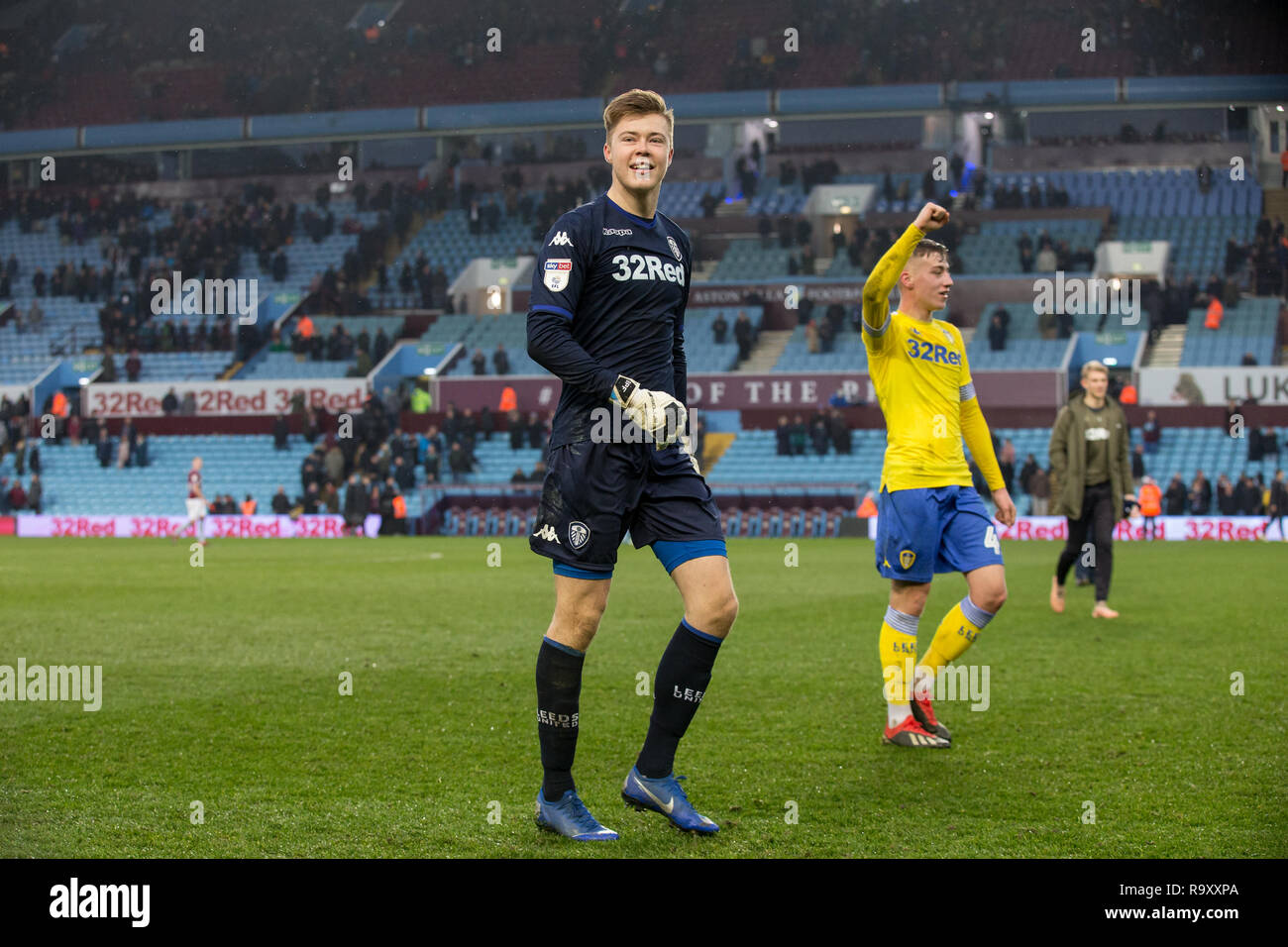 Il portiere Bailey Peacock-Farrell di Leeds United a tempo pieno durante il cielo di scommessa match del campionato tra Aston Villa e Leeds United a Villa Par Foto Stock