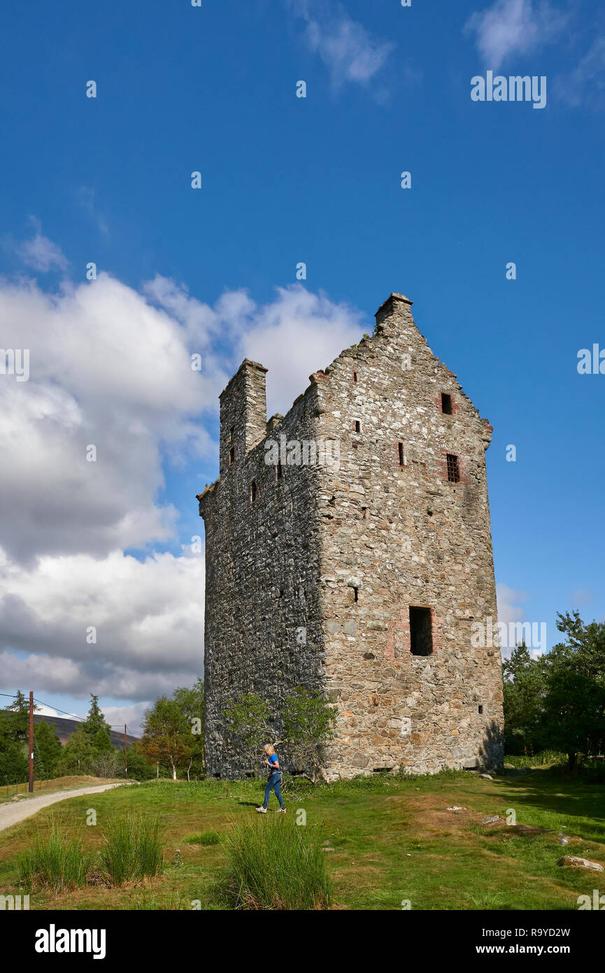 La casa di alto castello di Invermark permanente al bivio di Glen Mark e Glen Lee in Angus Glens della Scozia. Foto Stock