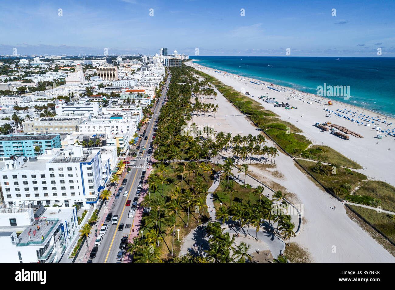 Miami Beach Florida, vista aerea dall'alto, hotel, Ocean Drive, Lummus Park, Oceano Atlantico, FL181215d19 Foto Stock