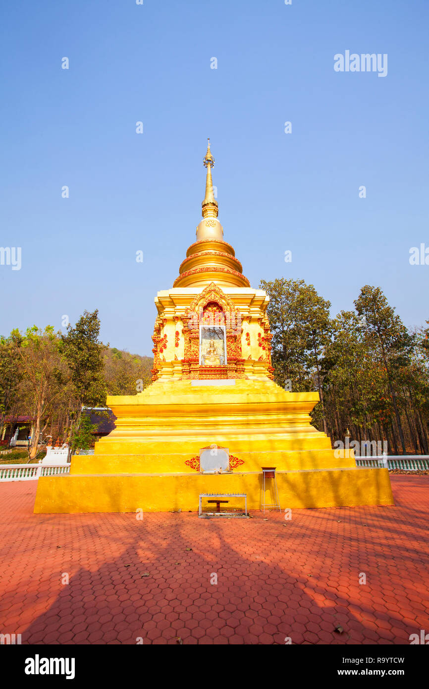 Pagoda d'oro,Wat Phra That Doi Kham (Tempio d'Oro) Lamphun provincia. Foto Stock