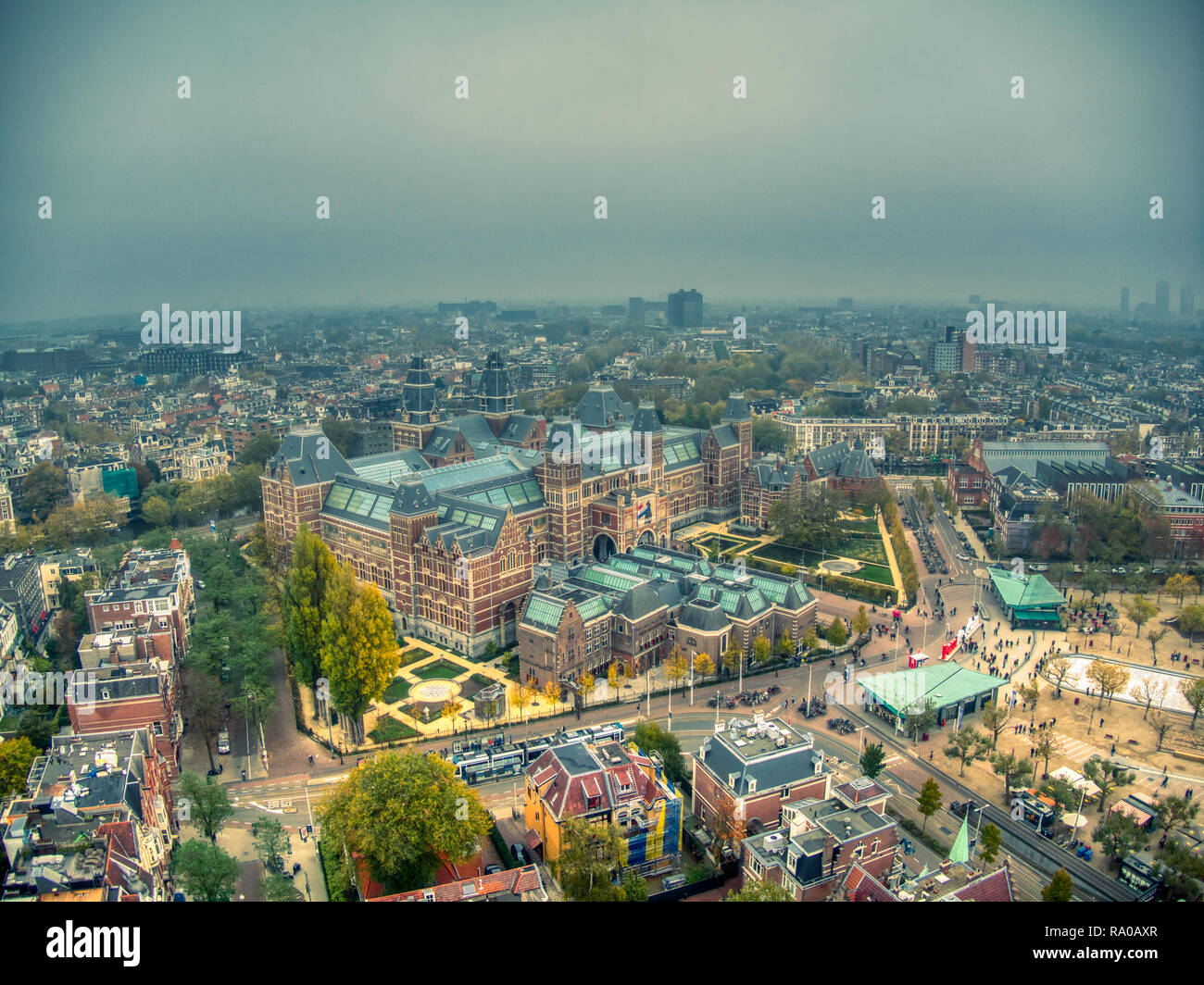 Rijksmuseum drone volo nebbia di amsterdam Foto Stock