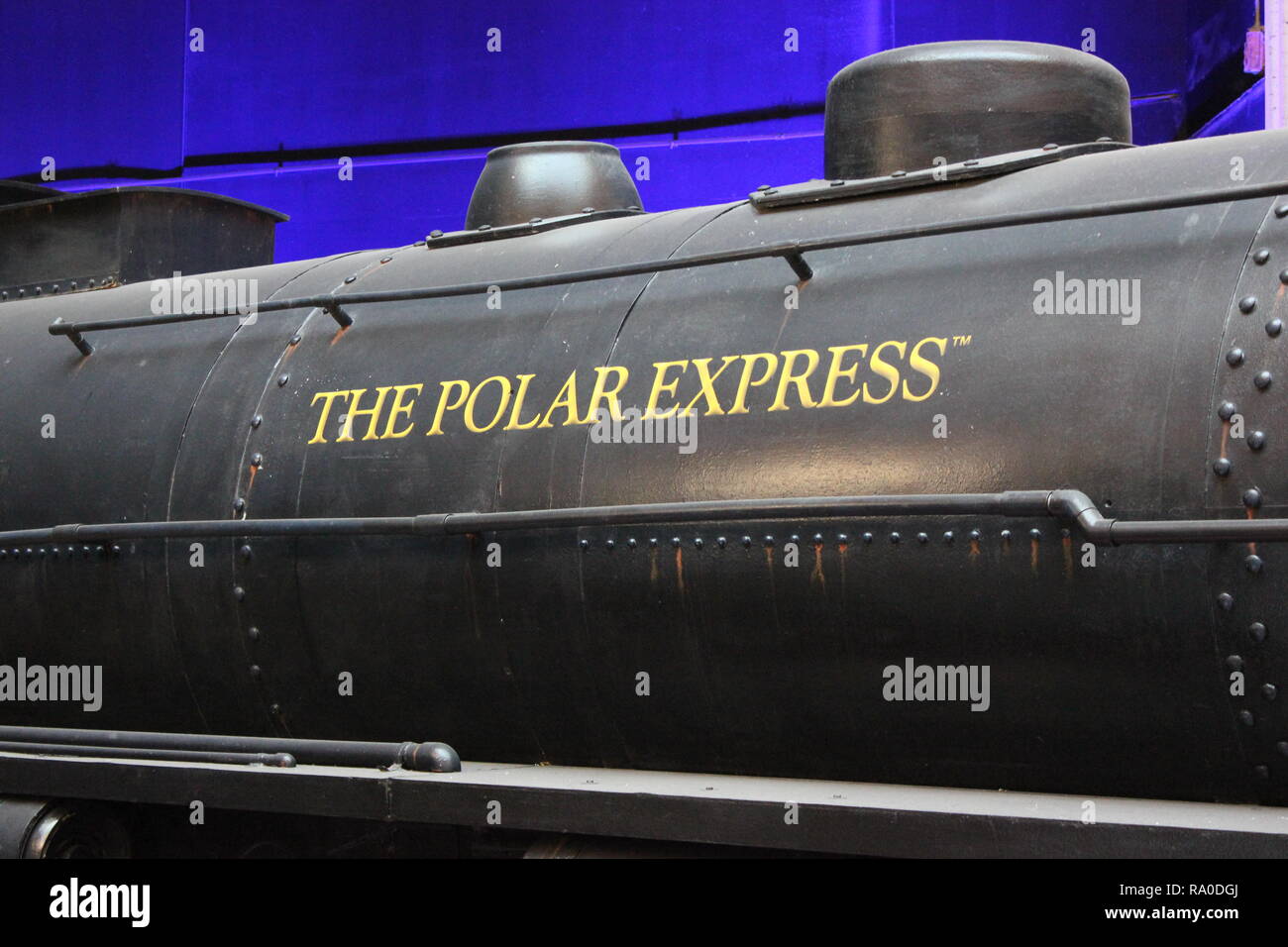 Il Polar Express, Pere Marquette #1225, treno a vapore locomotiva a motore  come le decorazioni di Natale presso la Union Station, un importante hub di  trasporto a Chicago, Illinois Foto stock - Alamy