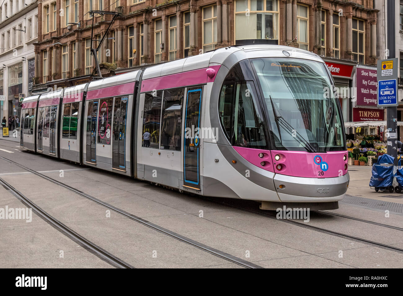 Midland Metro Tram nel centro della città di Birmingham, Inghilterra. Foto Stock