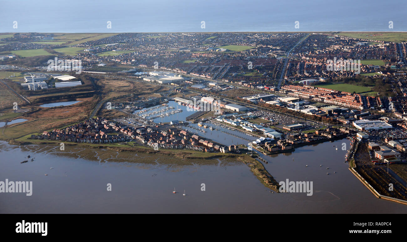 Vista aerea attraverso il Fiume Wyre verso Fleetwood in Lancashire Foto Stock