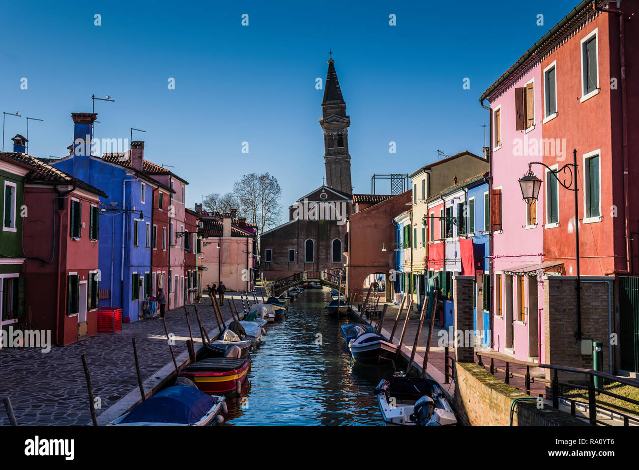 Edifici dipinti,Burano Venezia Italia. Foto Stock