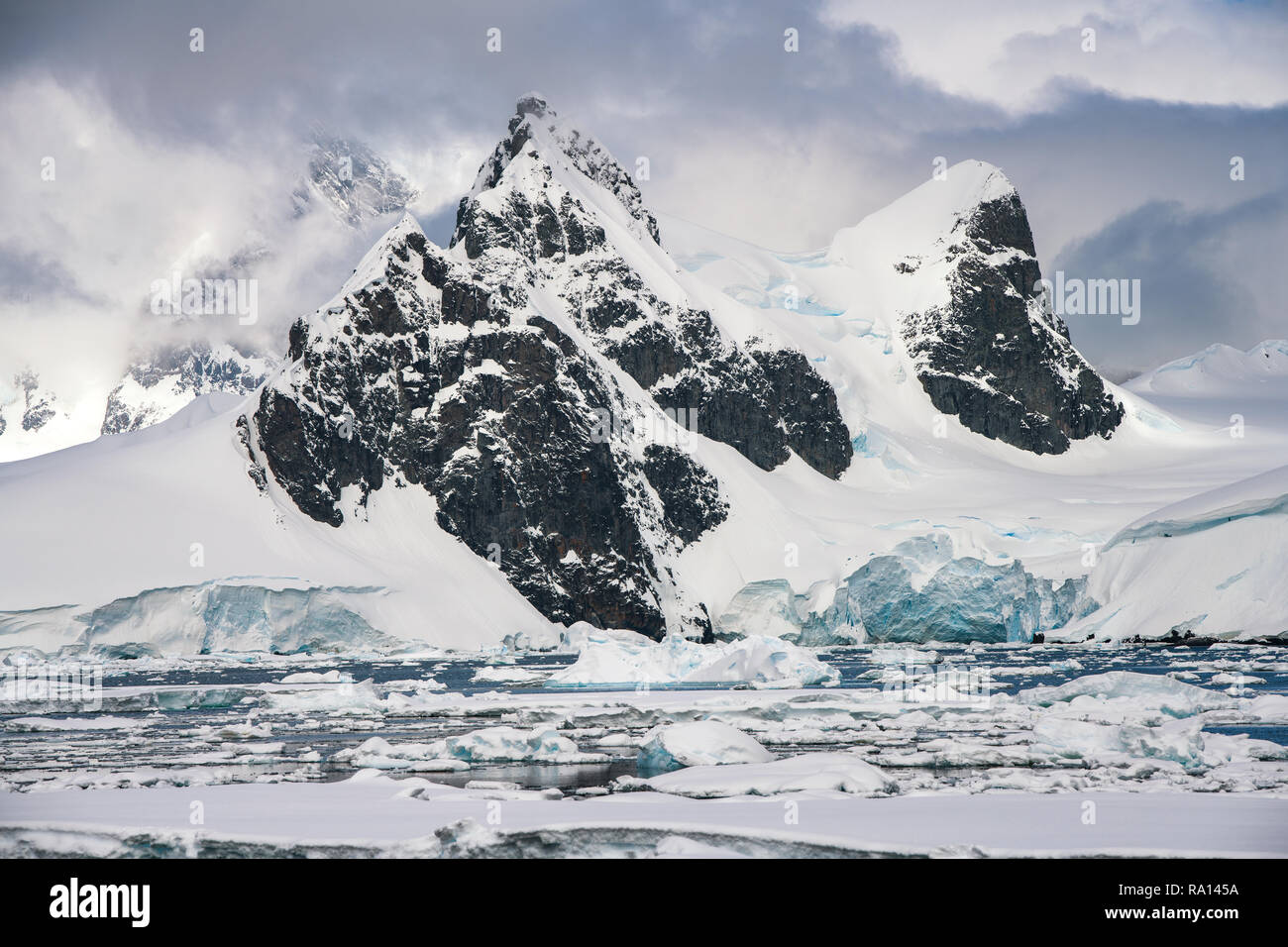 Montagne di Palmer arcipelago, Antartide Foto Stock