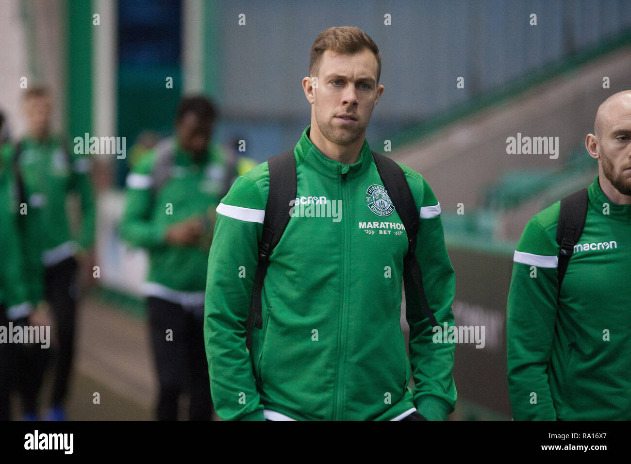 Edimburgo, Scozia, Regno Unito. Il 29 dicembre, 2018. Hibernian V Cuori, Ladbrokes Premiership scozzese, calcio, Easter Road, Edimburgo, Regno Unito - 29 dic 2018; Steven Whittaker dell Hibernian FC Pre match. Credito: Scottish Borders Media/Alamy Live News Foto Stock