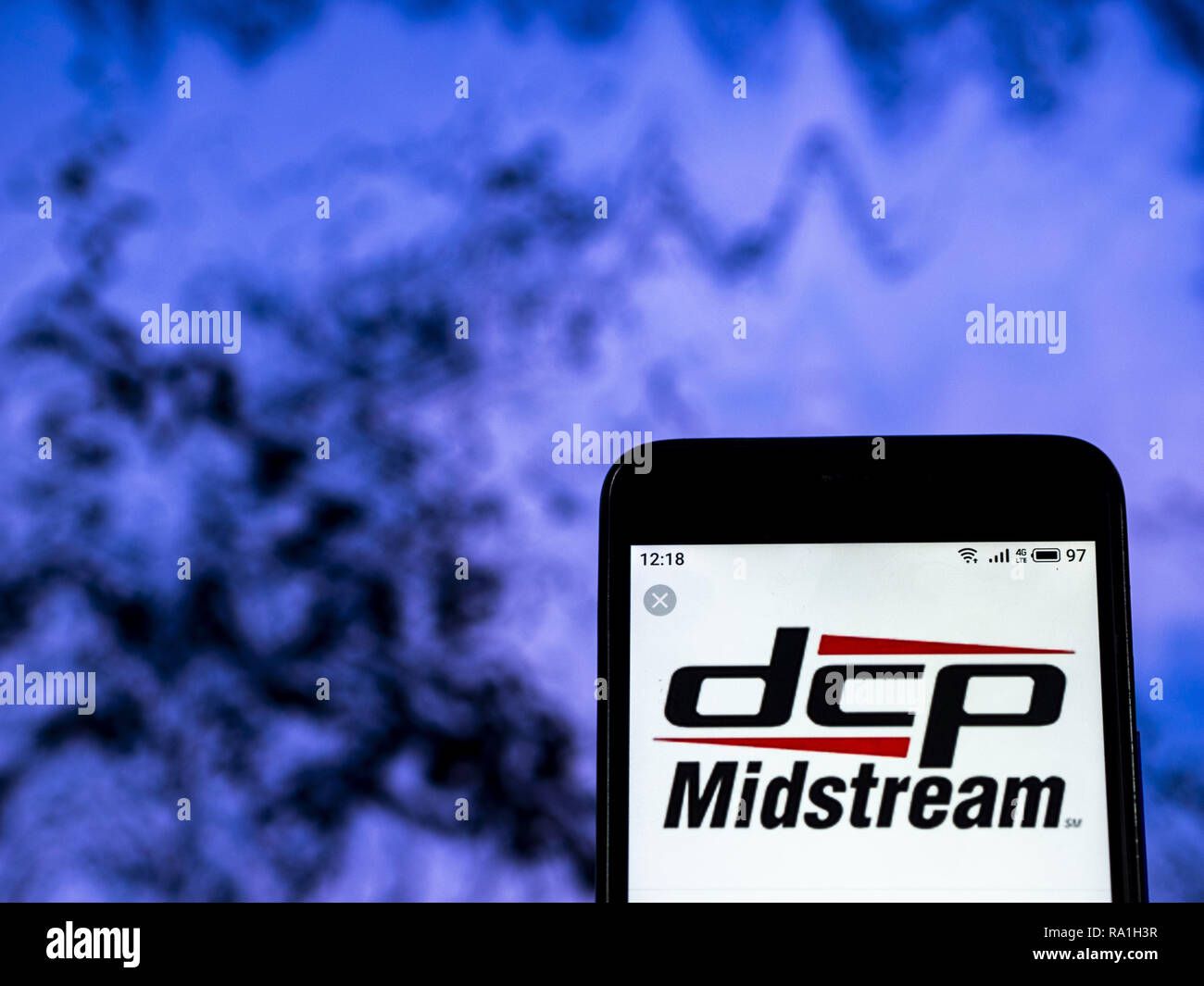 Kiev, Ucraina. 28 dicembre, 2018. DCP Midstream Partners logo azienda vede visualizzato su un telefono intelligente. Credito: Igor Golovniov SOPA/images/ZUMA filo/Alamy Live News Foto Stock