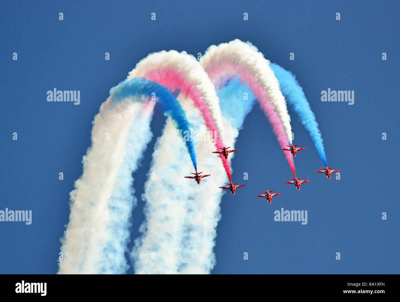 Le frecce rosse in volo a Eastbourne Airbourne, Air Show, Eastbourne, East Sussex, Regno Unito Foto Stock