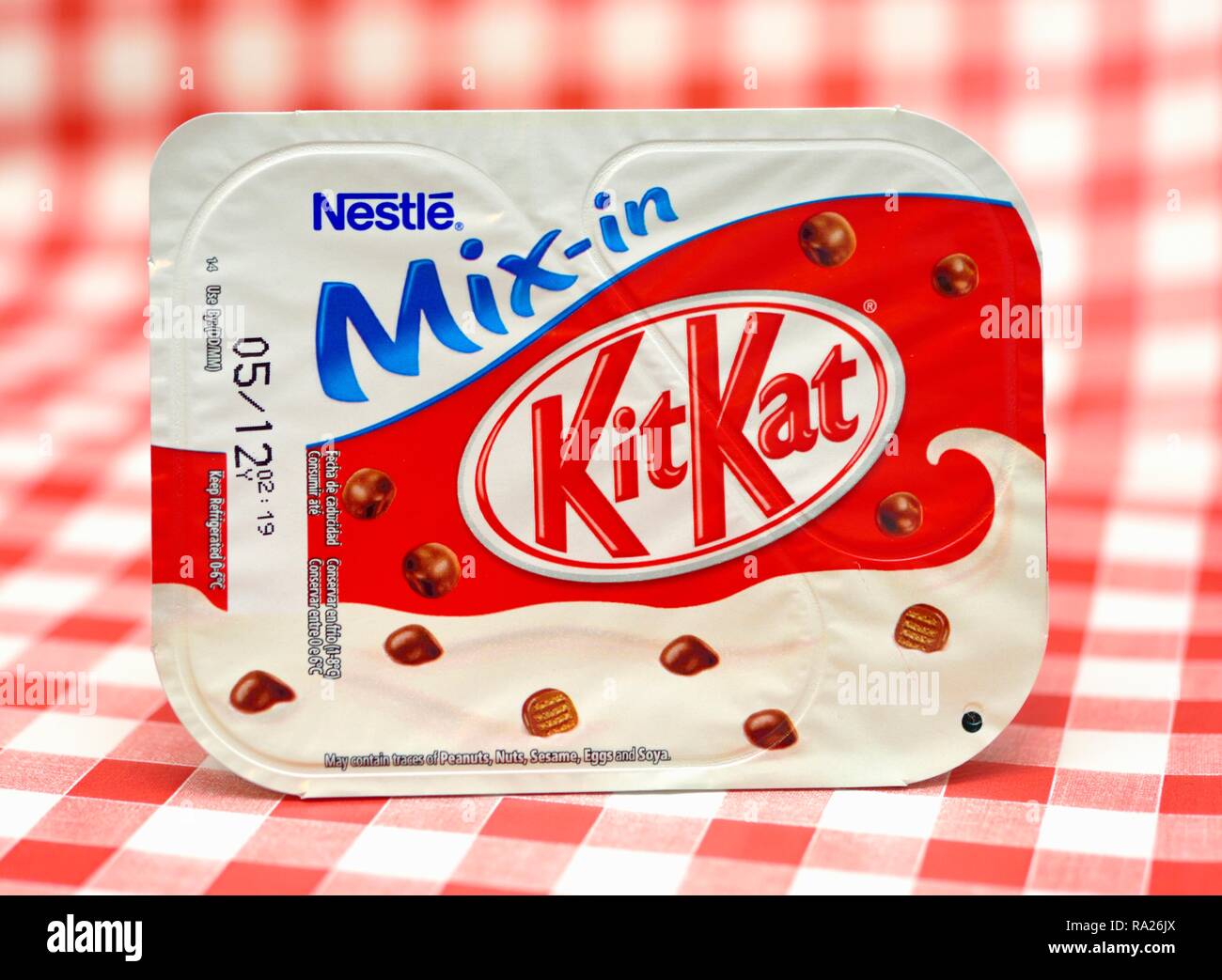 Nestlé Kit Kat refrigerate dessert confezione al dettaglio Foto Stock