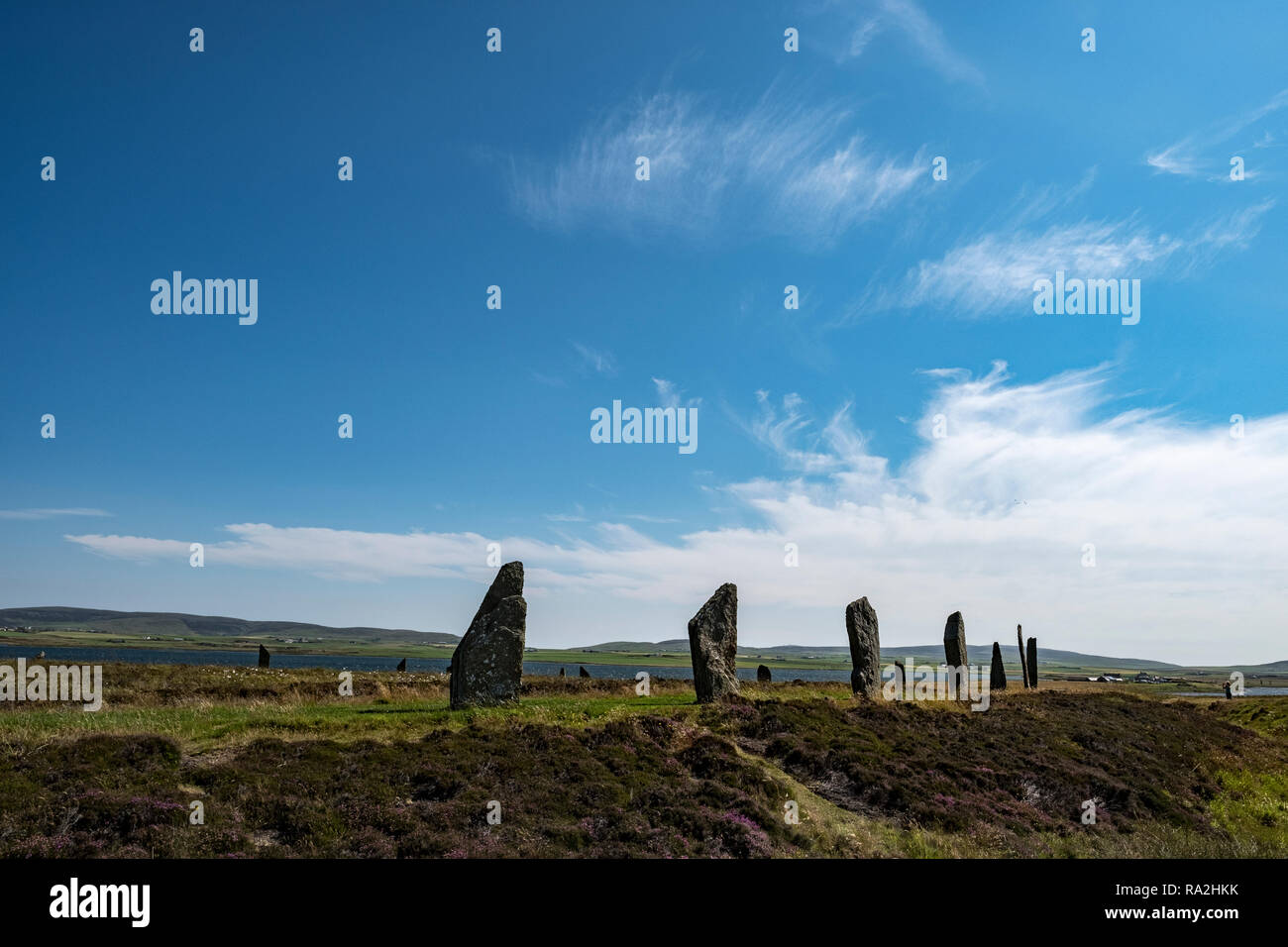 L'anello di Brodgar, un monumento del Neolitico e parte delle Isole Orcadi Neolitiche Sito Patrimonio Mondiale nell'Orkney Islands of Scotland Foto Stock