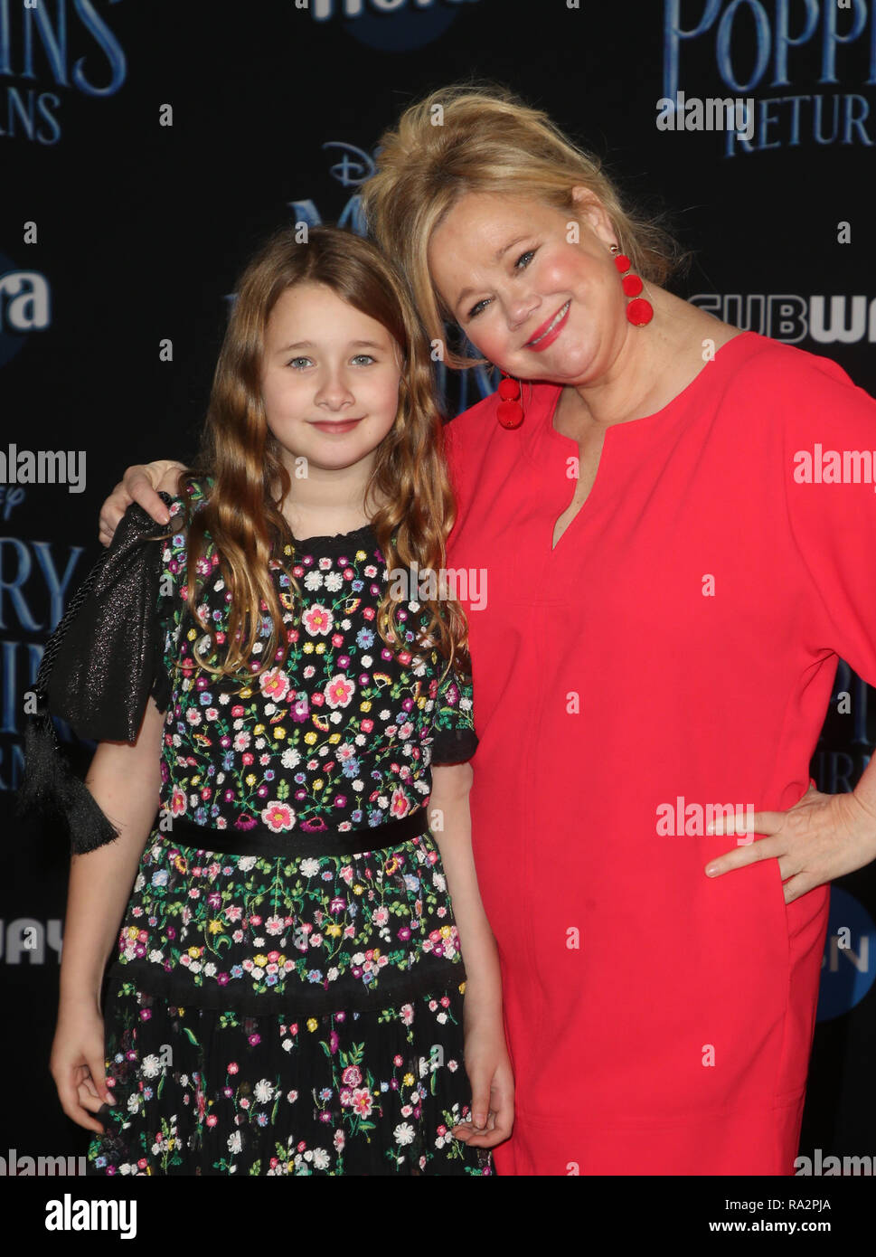 Disney's 'Mary Poppins restituisce' Premiere mondiale con: Caroline Rhea, Ava Rhea Economopoulos dove: Hollywood, California, Stati Uniti quando: 30 Nov 2018 Credit: FayesVision/WENN.com Foto Stock