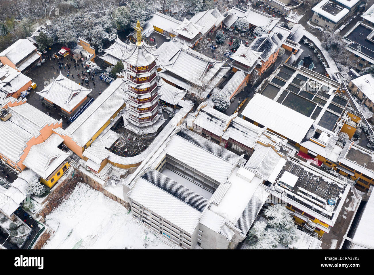 Nanjing, Nanjing, Cina. 1a gen, 2019. Nanjing, Cina-neve pesante hits Nanjing nella provincia di Jiangsu. Credito: SIPA Asia/ZUMA filo/Alamy Live News Foto Stock