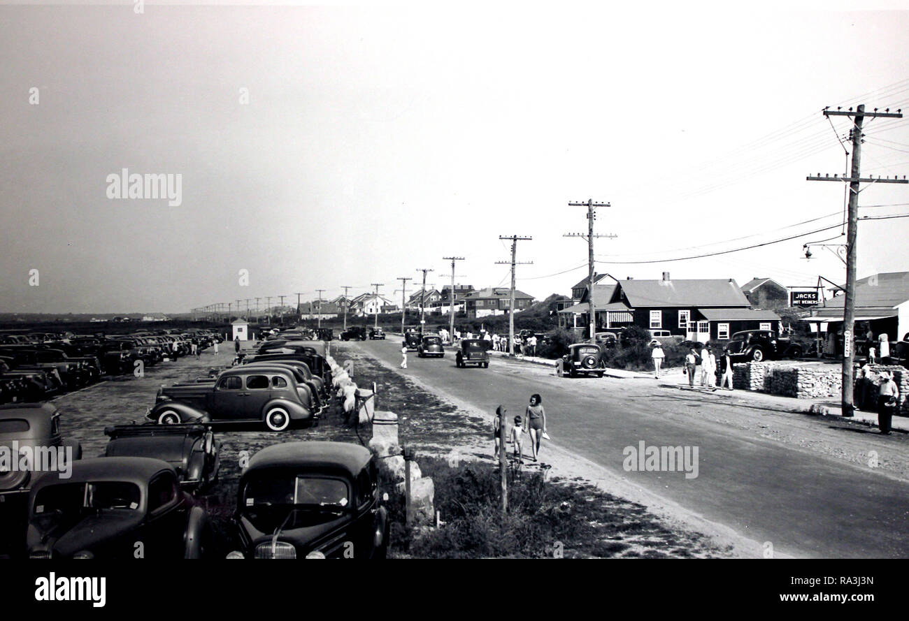 Atlantic Avenue, Westerly, Rhode Island prima dell'Uragano del 1938 (ca. Settembre 1938) Foto Stock