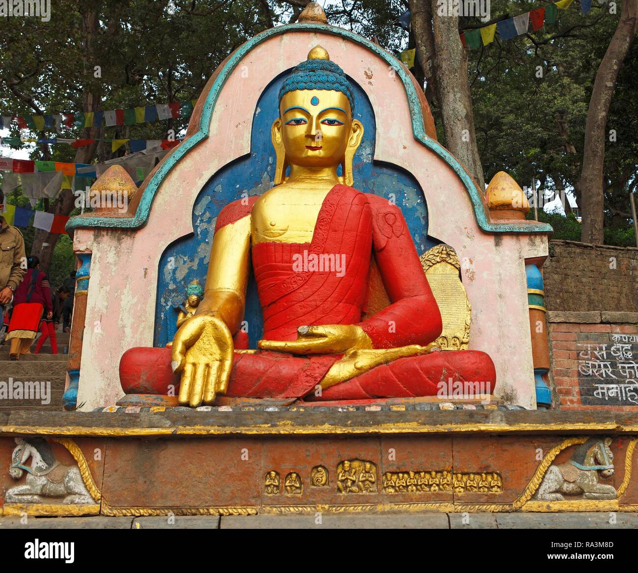 La figura del Buddha, Swayambhunath monkey temple, Kathmandu, Nepal Foto Stock