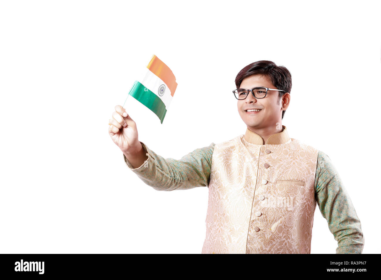 Giovani indiani uomo con bandiera indiana Foto Stock
