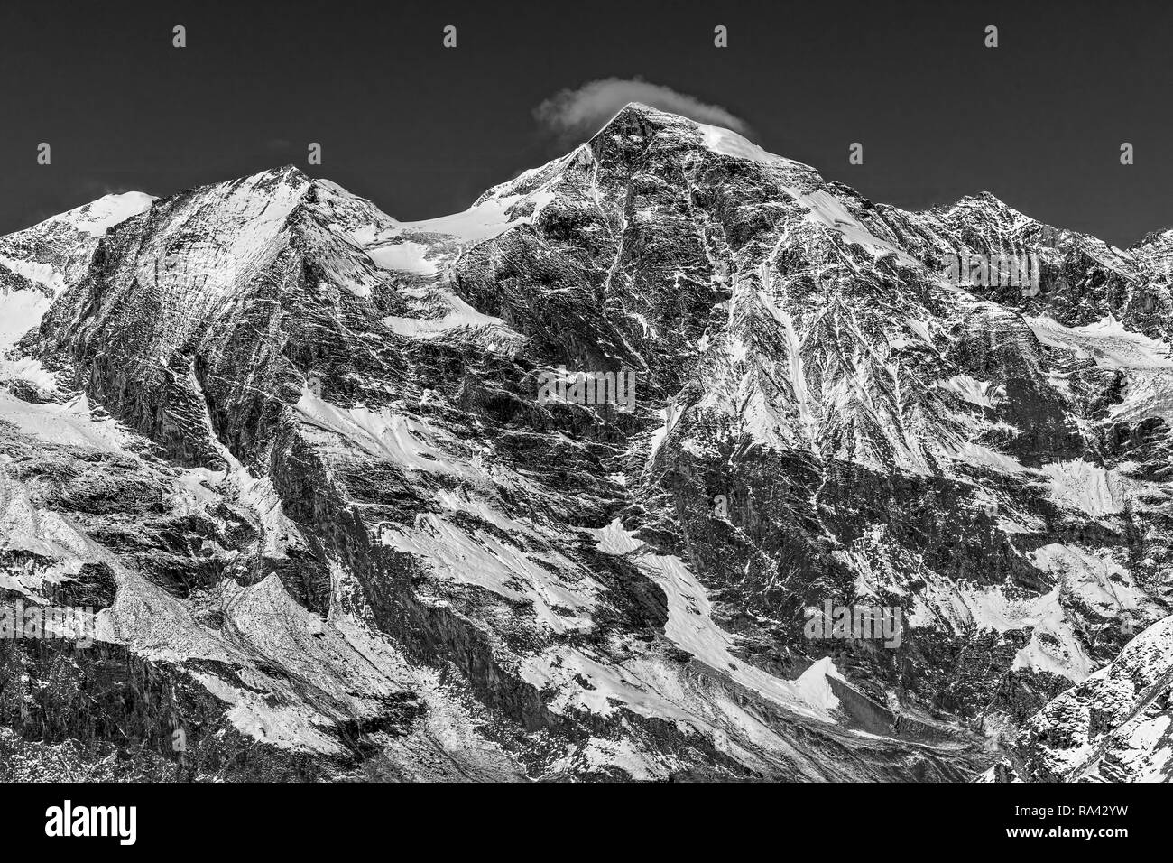 La neve sulla Strada alpina del Grossglockner, Austria Foto Stock
