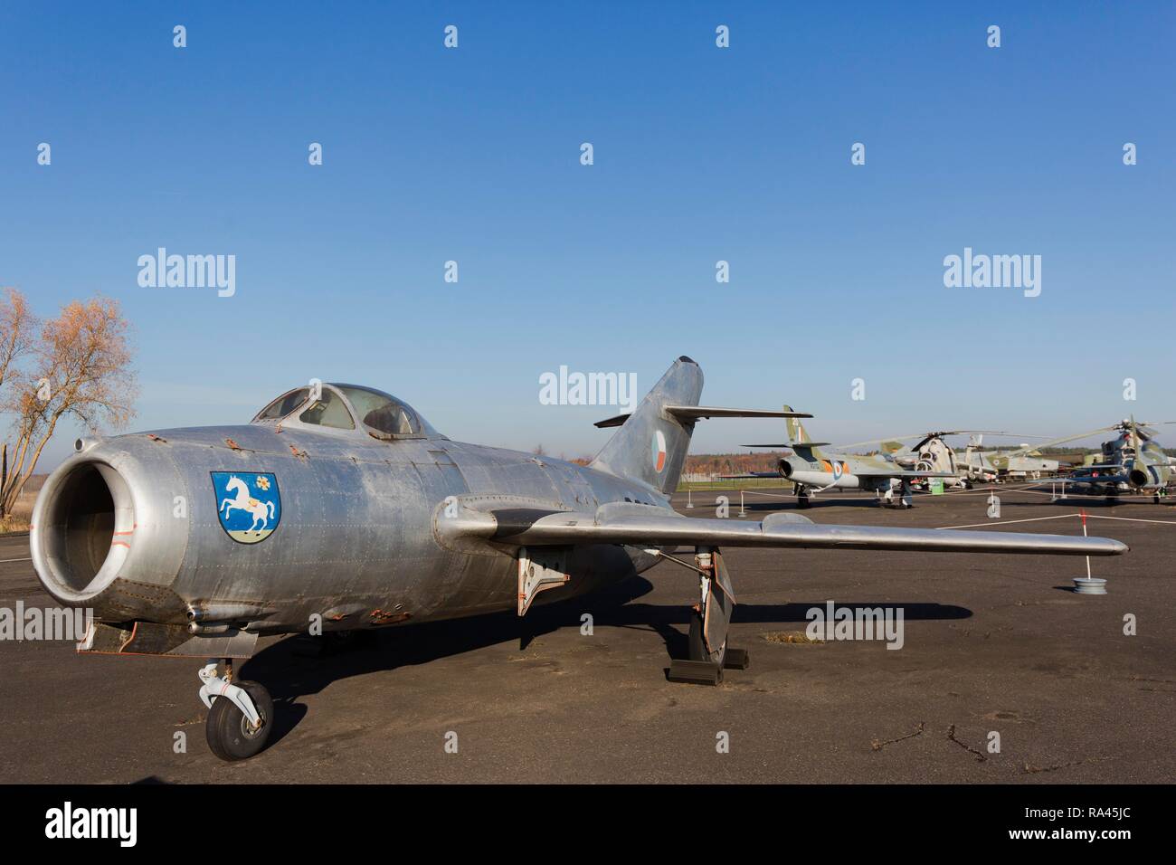 MIG-15 BIS, codice Nato fagotto, aerei da combattimento del cecoslovacco di Air Force 1959-1966, Gatow airfield, Berlino, Germania Foto Stock