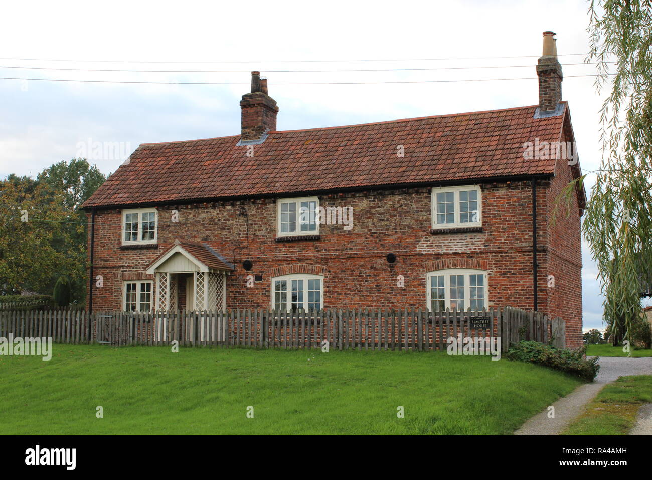 Elm Tree House sulla Strickland Estate nel pittoresco villaggio di Harton, North Yorkshire, Inghilterra Foto Stock