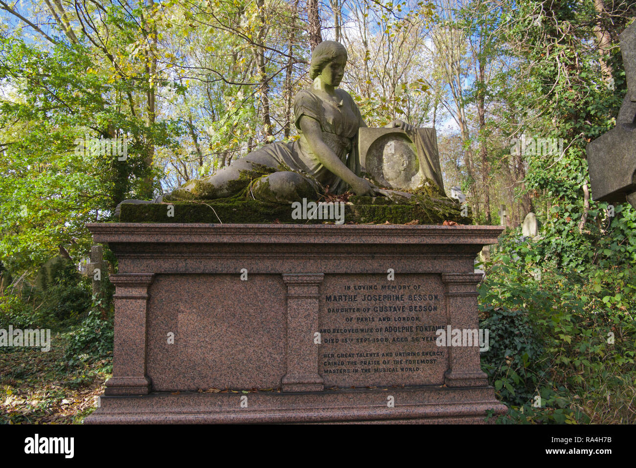 Grave Marthe Besson est cimitero di Highgate Londra Inghilterra Foto Stock