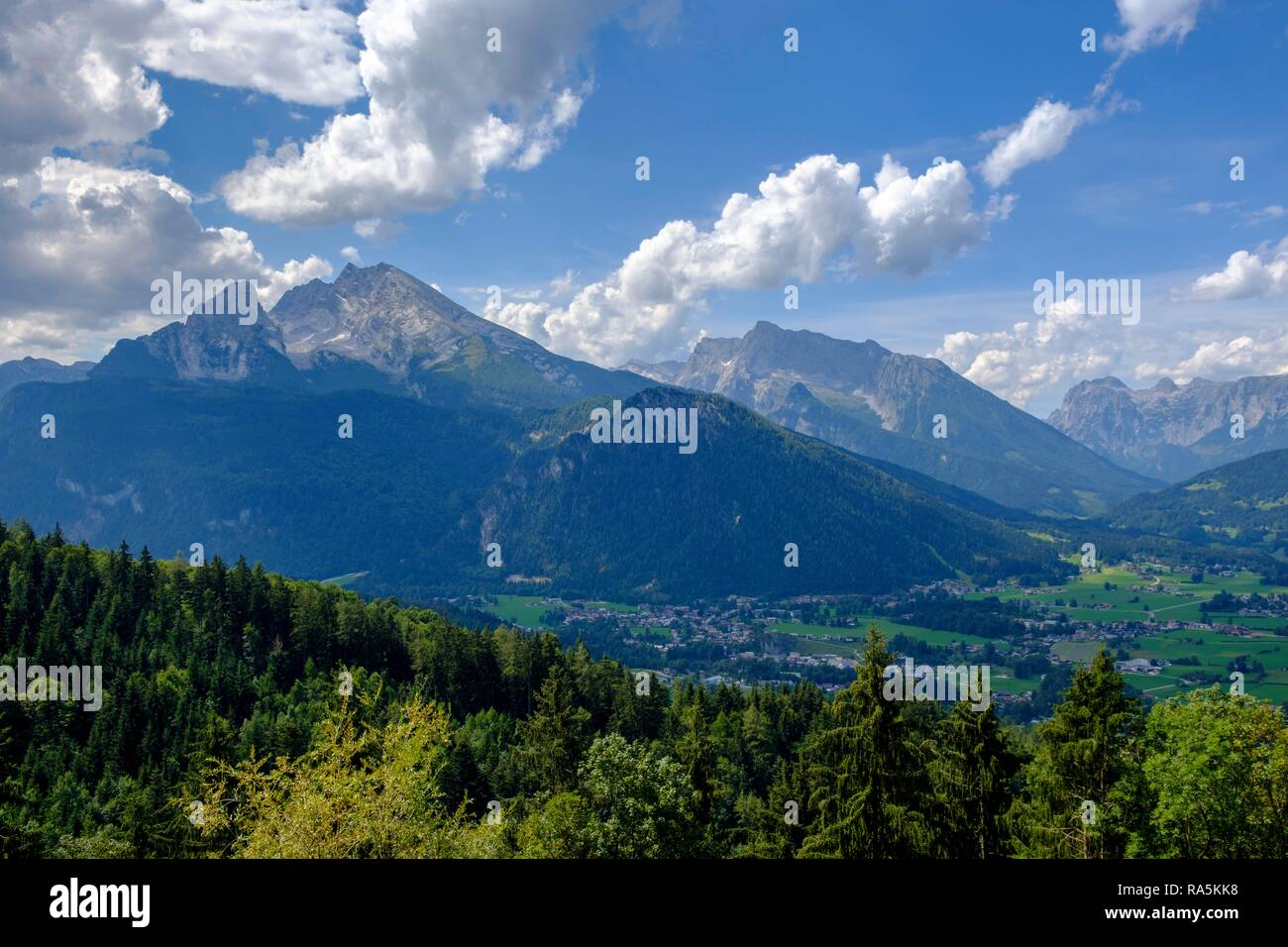 Massiccio del Watzmann, Graslhöhe, Berchtesgaden, sulle Alpi di Berchtesgaden, Berchtesgadener Land, Alta Baviera, Baviera, Germania Foto Stock