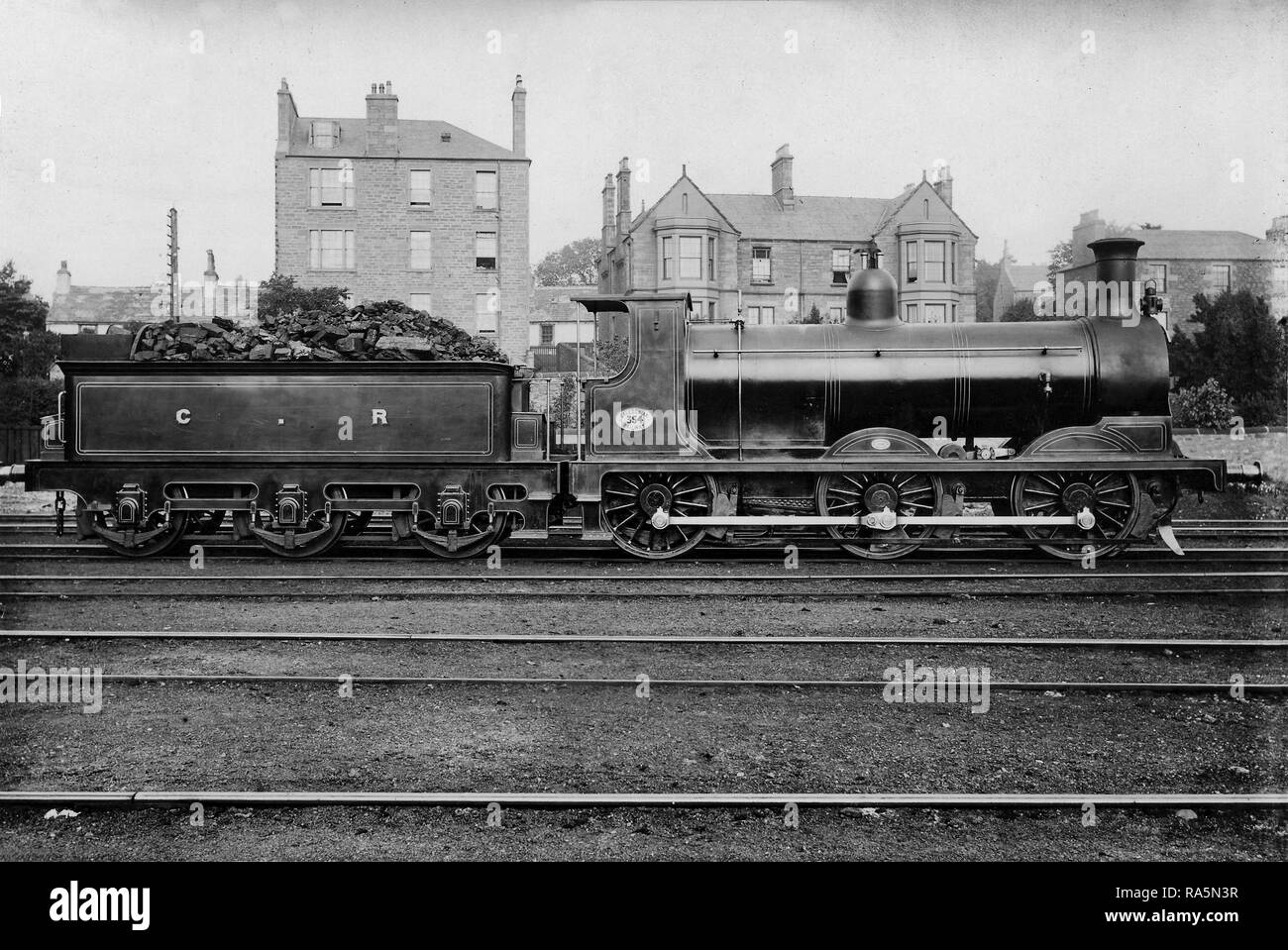 Caledonian railway Drummond Jumbo 0-6-0 locomotiva a vapore No.354 a Dundee Foto Stock
