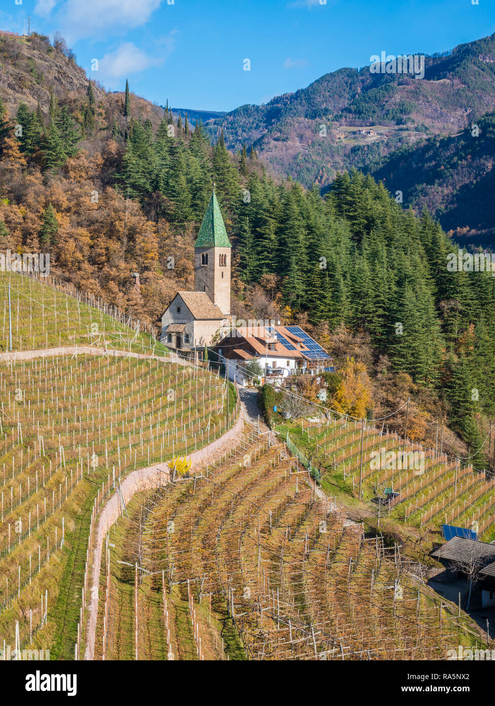 Paesaggio idillico da San Genesio funivia. Trentino Alto Adige, Italia. Foto Stock
