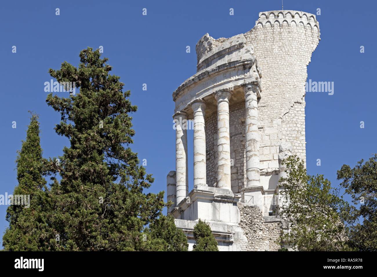 Trophée des Alpes, Tropaeum Alpium, monumento romano, La Turbie, Départment Alpes-Maritimes, Provence-Alpes-Côte d'Azur, in Francia Foto Stock