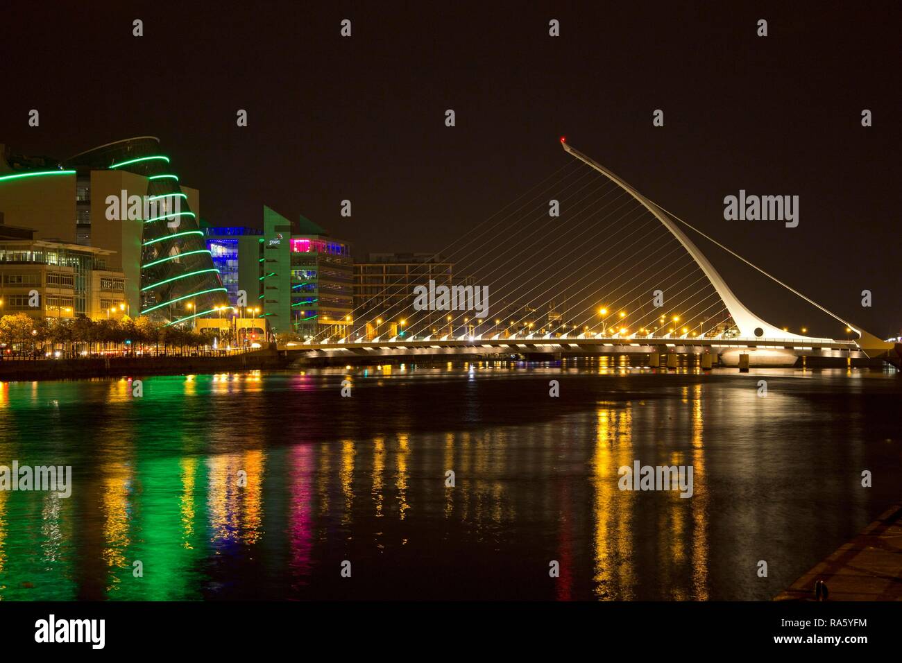 Convention Center e Samuel Beckett Bridge, Dublino, Irlanda, Europa PublicGround Foto Stock