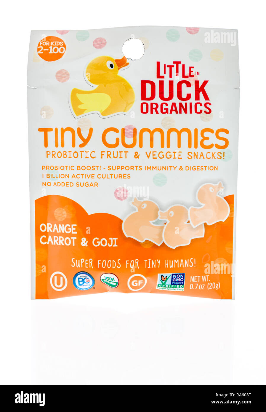 Winneconne, WI - 30 dicembre 2018: un pacchetto di Little Duck organics tiny gummies isolato su un background. Foto Stock