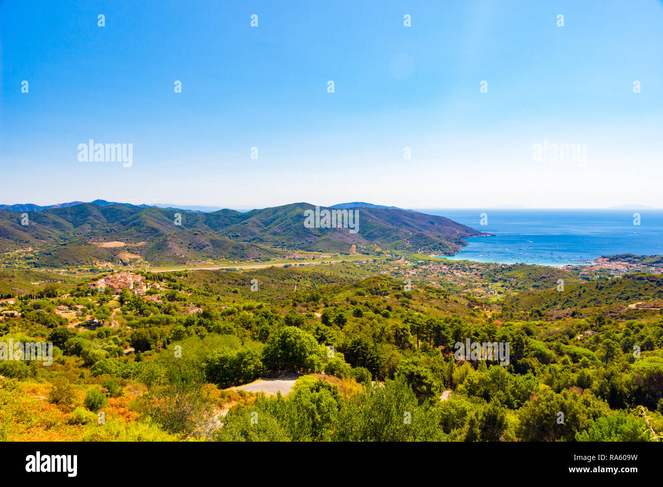 Marina di campo pomonte immagini e fotografie stock ad alta risoluzione Alamy Marina di campo pomonte immagini e fotografie stock ad alta risoluzione Alamy