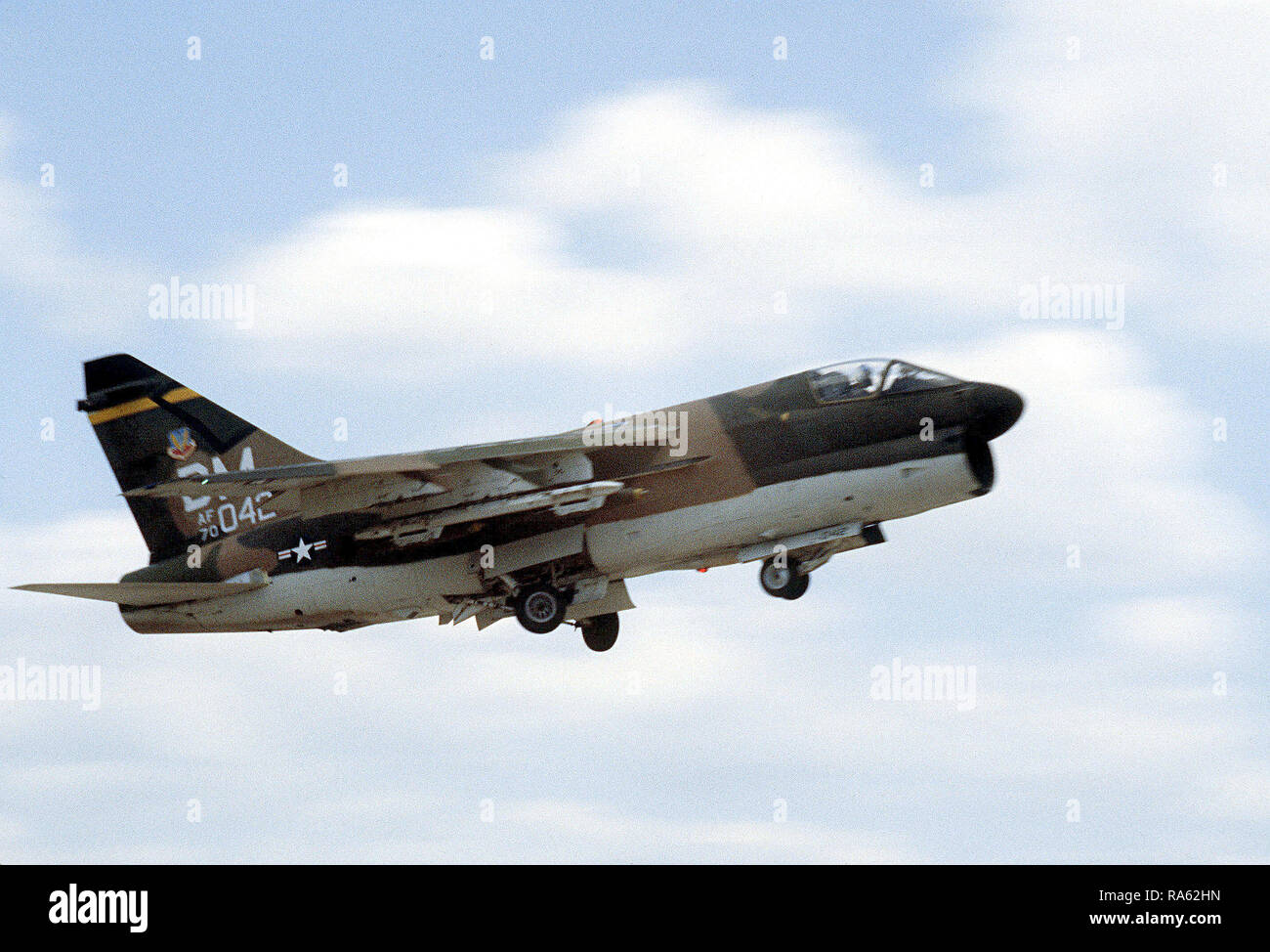 1978 - Un-7D Corsair II aeromobili prende il largo su un volo di Fort Hood in Texas, a partecipare a una dimostrazione di potenza di fuoco per il Presidente Carter. Foto Stock
