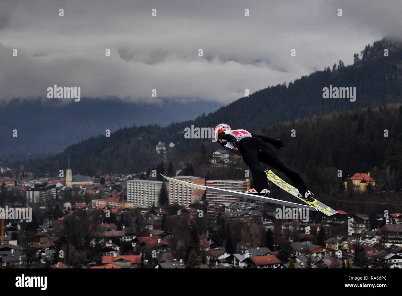 Markus EISENBICHLER (GER), azione, saltare su di Garmisch Partenkirchen, ski jumping, 67th International Torneo delle quattro colline 2018/19. Nuovo Anno di saltare a Garmisch Partenkirchen su 01.01.2019. | Utilizzo di tutto il mondo Foto Stock
