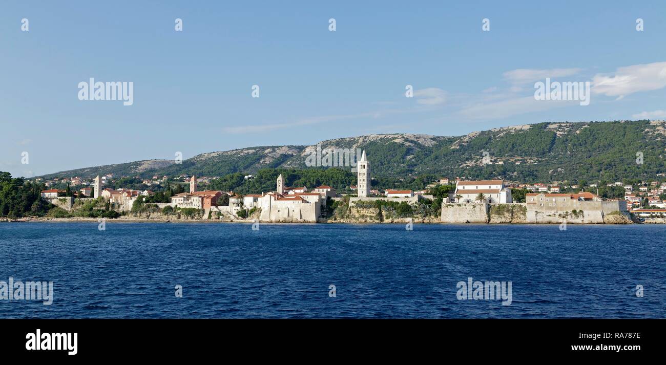 I quattro campanili della città di Rab, isola di Rab, Primorje-Gorski Kotar County, Croazia Foto Stock