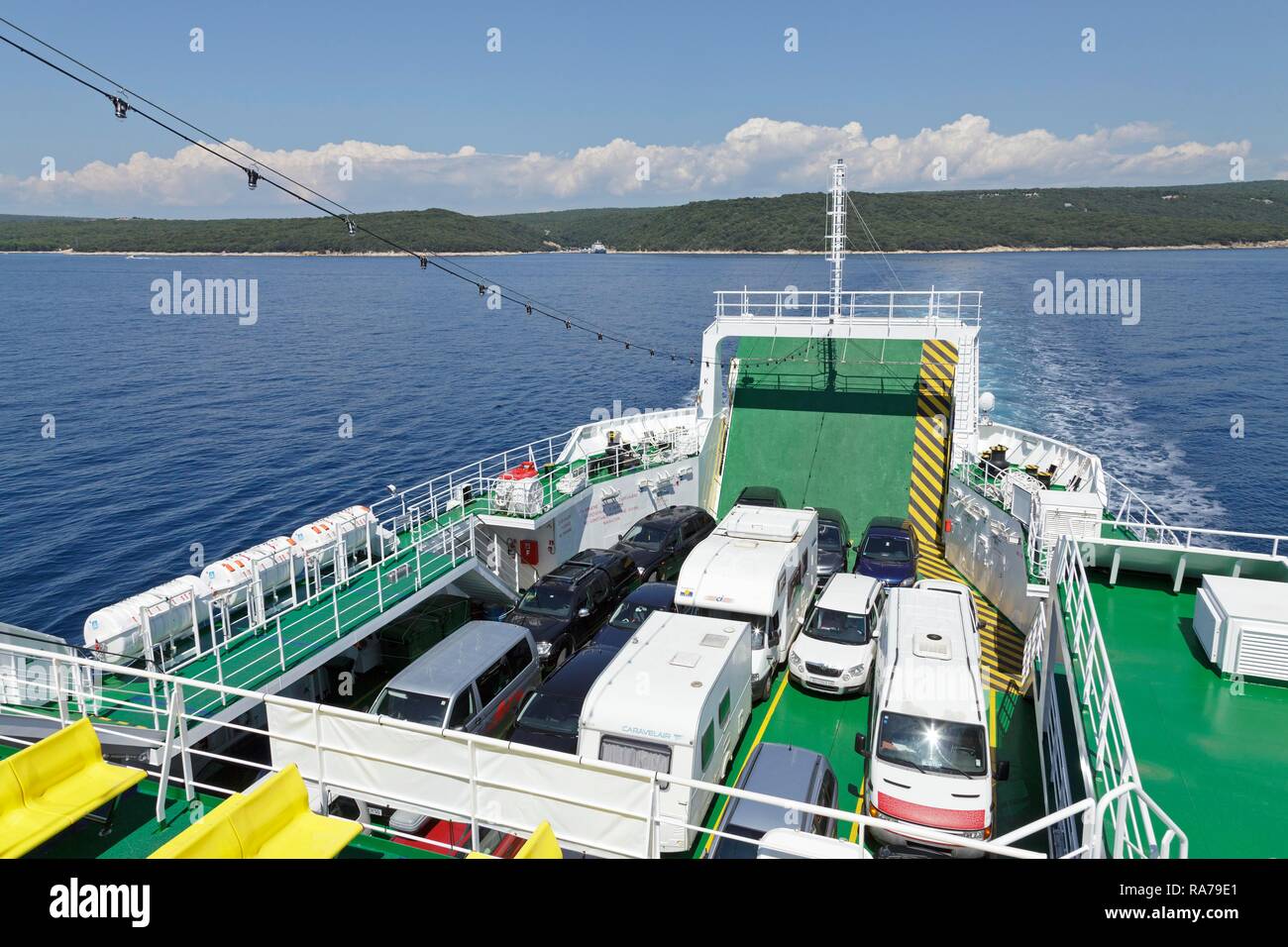 Traghetto da Krk a Cherso, golfo di Kvarner, Croazia Foto Stock