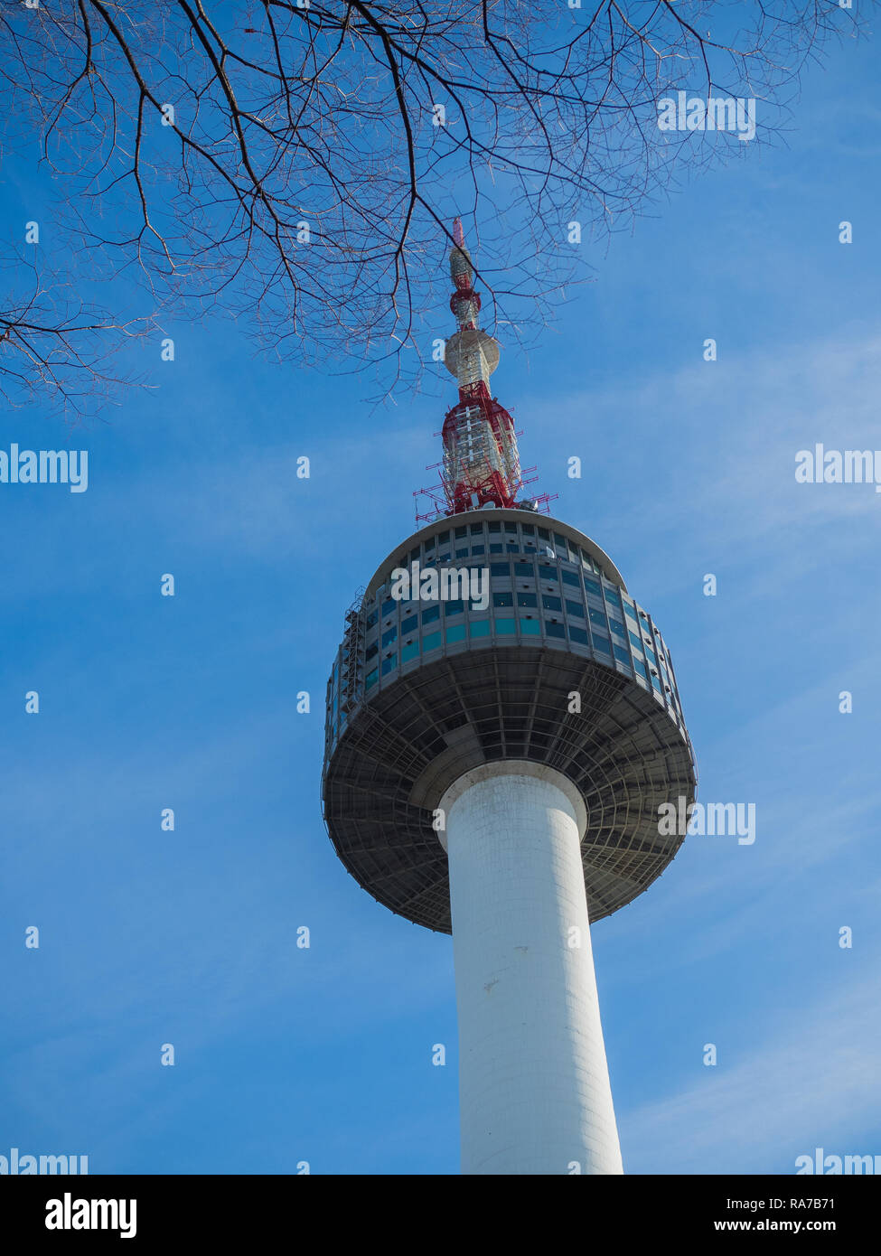 La torre di Namsan di potenza Foto Stock