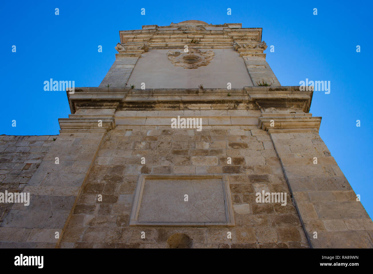 La chiesa di Santa Maria Assunta è la cattedrale di Vieste e la co-cattedrale dell arcidiocesi di Manfredonia - Vieste - San Giovanni Rotondo. Nel 1981 h Foto Stock