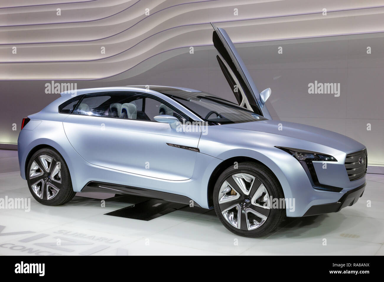 Francoforte, Germania - Sep 13, 2013: Viziv Subaru concept car presentato al salone di Francoforte IAA Motor Show. Foto Stock