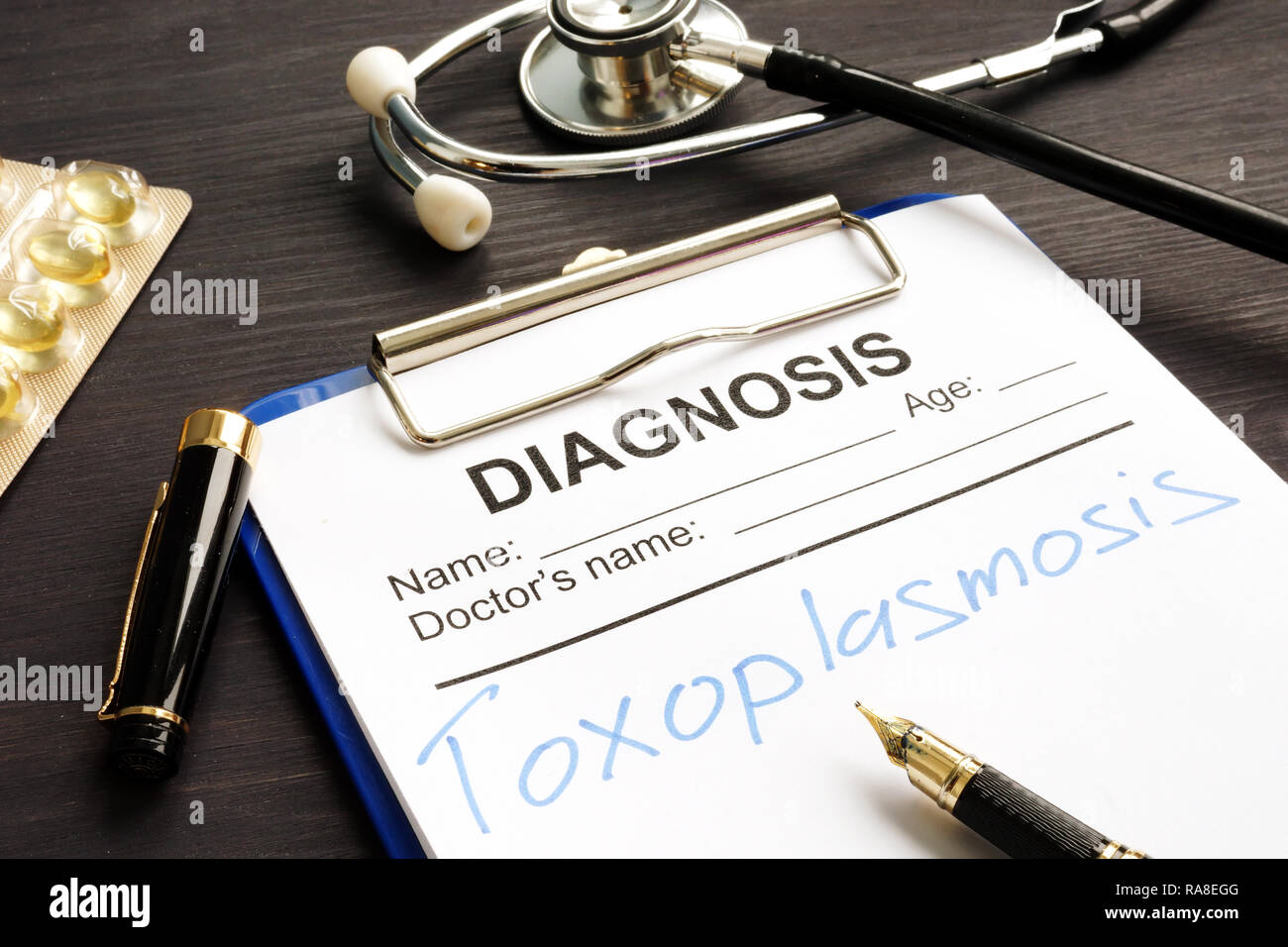 Toxoplasmosi scritto in una forma medica per la diagnosi. Foto Stock