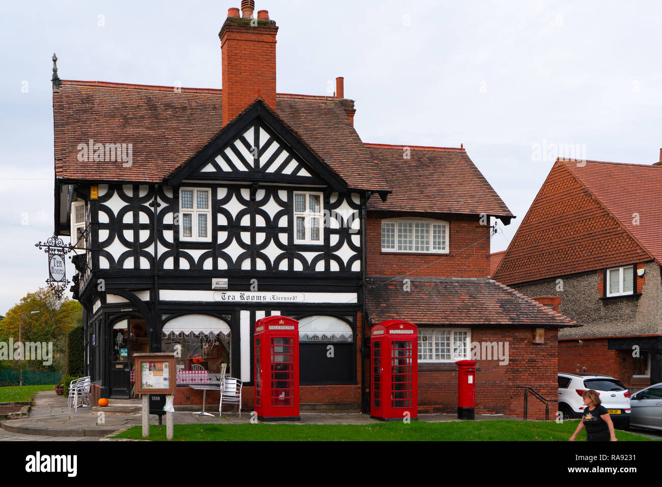 Sale da tè, in Port Sunlight Village, sul Wirral. Immagine presa in ottobre 2018. Foto Stock