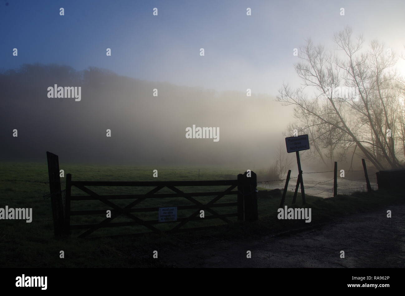Slaughterford. La Macmillan modo. A lunga distanza trail. Wiltshire. In Inghilterra. Regno Unito Foto Stock