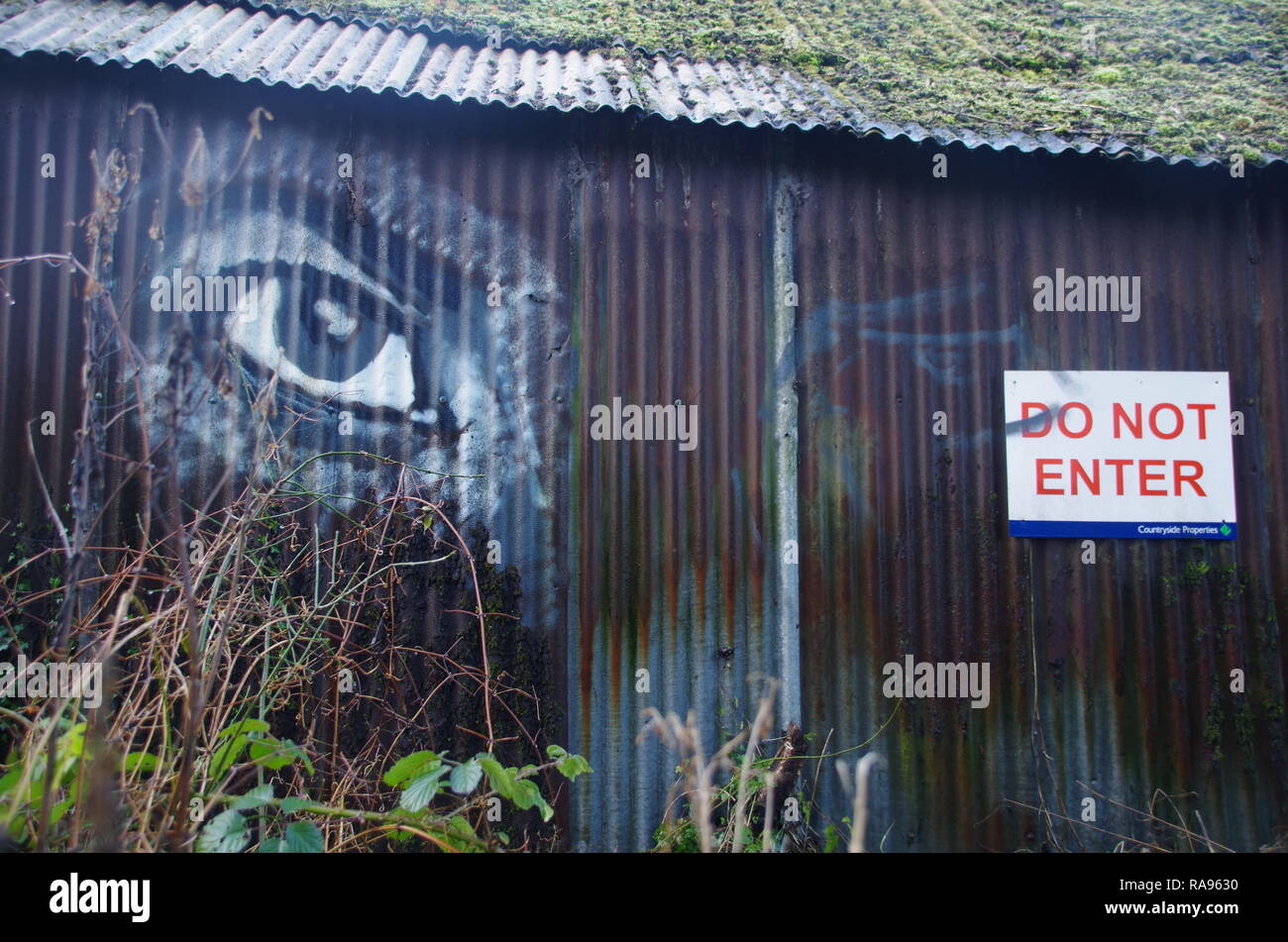Non inserire l'occhio. Slaughterford. La Macmillan modo. A lunga distanza trail. Wiltshire. In Inghilterra. Regno Unito Foto Stock