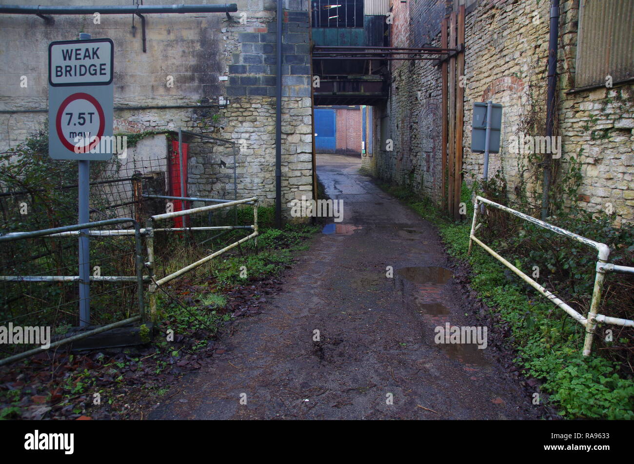 Slaughterford. La Macmillan modo. A lunga distanza trail. Wiltshire. In Inghilterra. Regno Unito Foto Stock