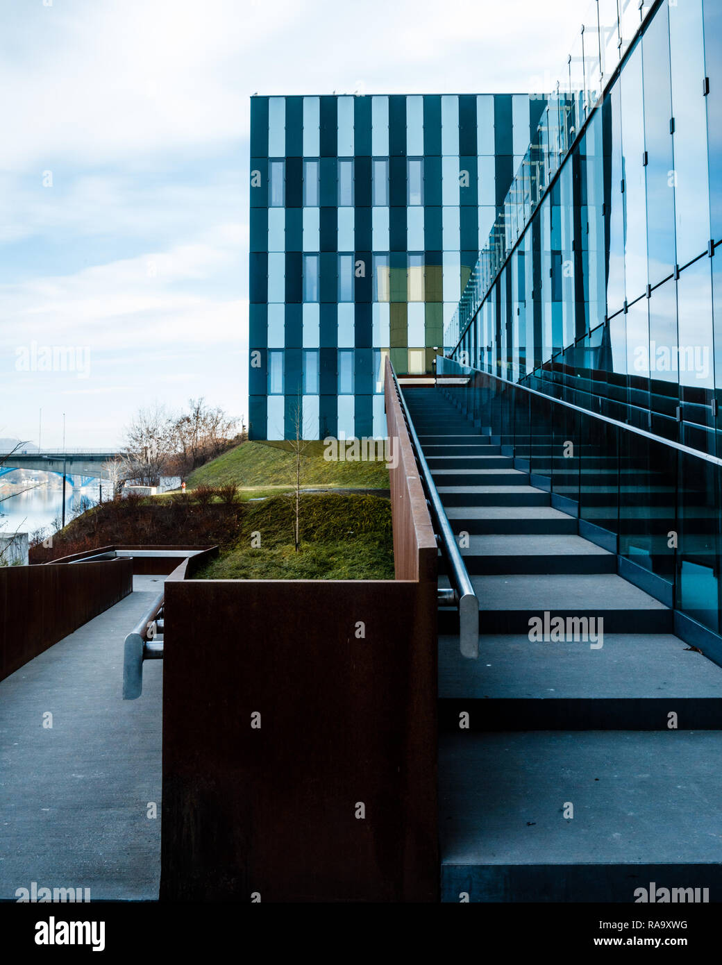 Architettura della facoltà di medicina a Maribor, Slovenia Foto Stock