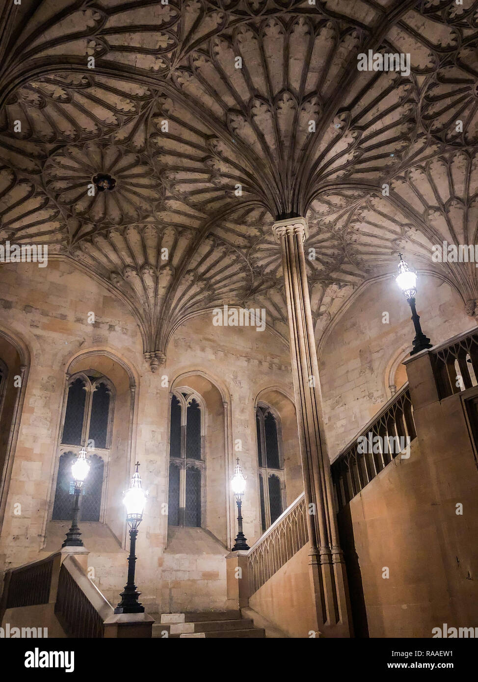 Le scale e il soffitto del Christ Church College di Oxford University. Foto Stock