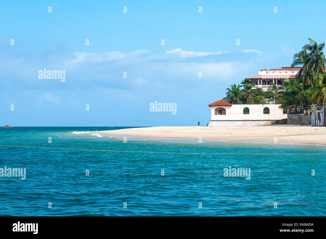 Vista di Zanzibar spiaggia e mare - isola tropicale - Oceano Indiano - Africa Foto Stock