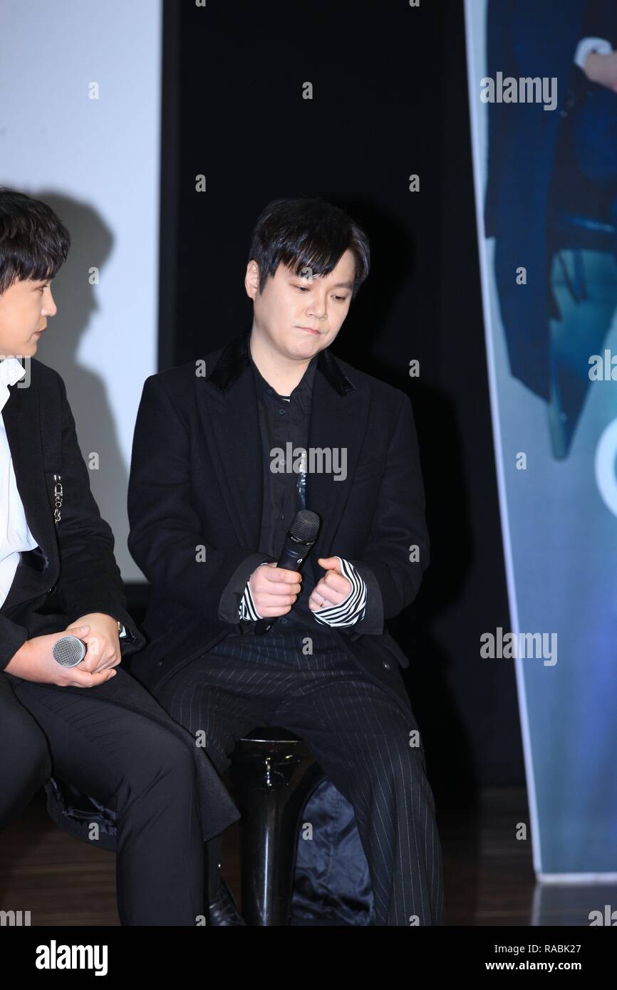 Seul in Corea. 02Jan, 2019. Il M.C Max, il più popolare rock band promosso il loro nono album 'circolare' a Cheongdam-dong di Seoul, Corea sulla 02th gennaio 2019.(Cina e Corea diritti) Credito: TopPhoto/Alamy Live News Foto Stock