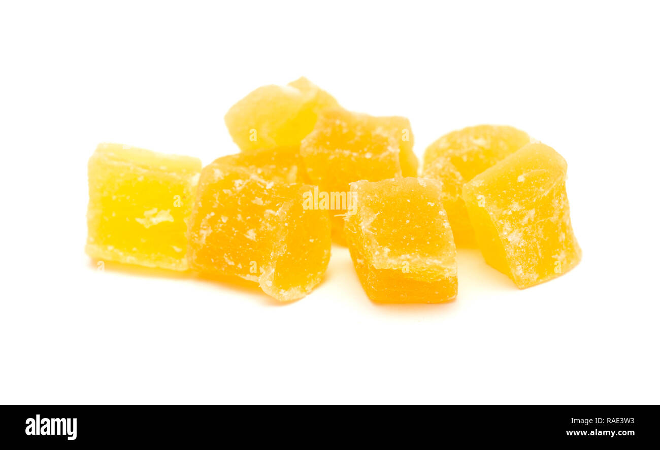 Candita, aka cristallizzato frutto isolato su sfondo bianco - radice di zenzero Foto Stock