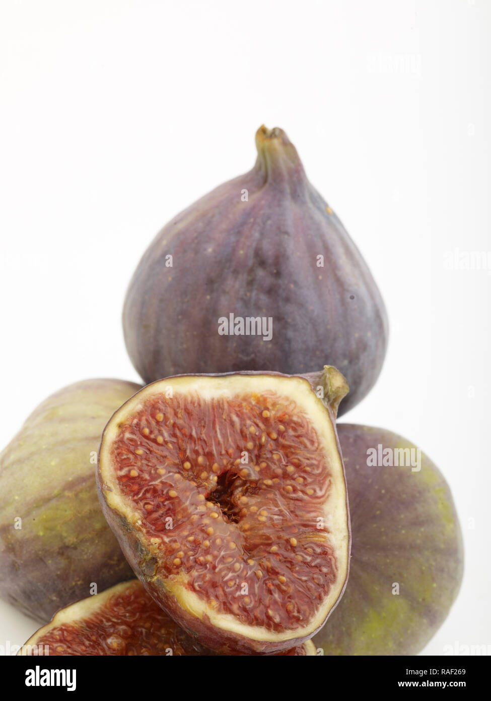 Fig frutto contro uno sfondo bianco, cibo still-life fotografia Foto Stock